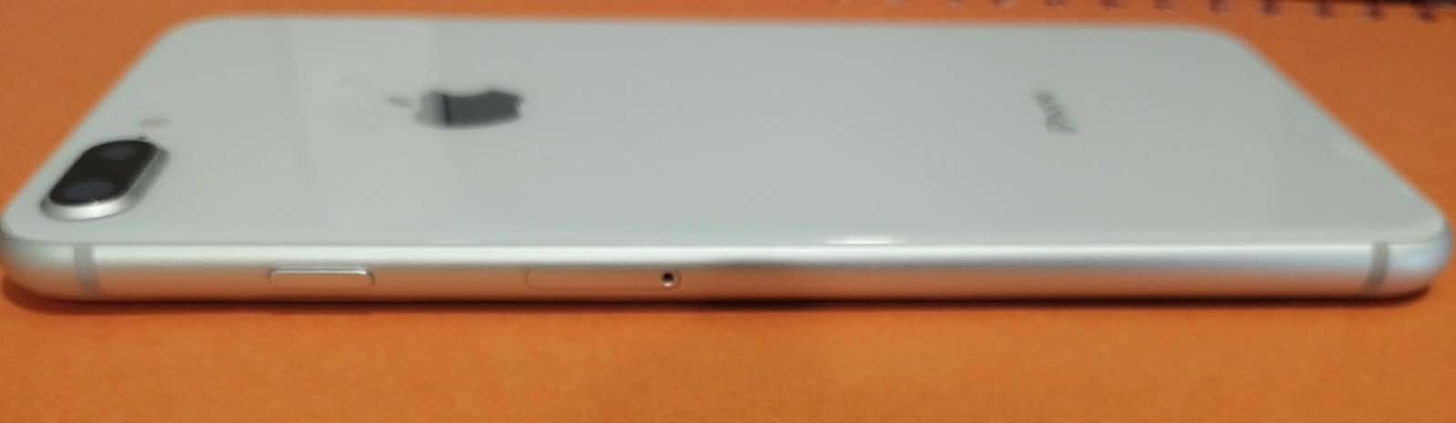 Apple iPhone 8 Plus 7