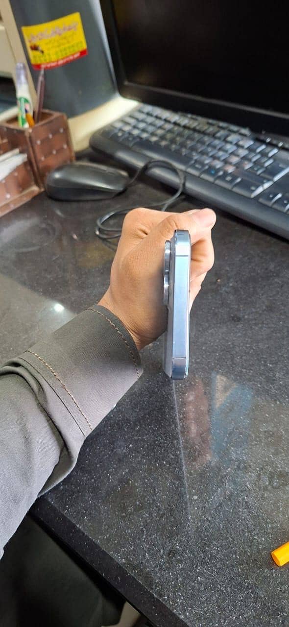 Apple iPhone 13 Pro Max 8