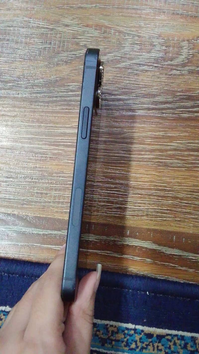 Apple iPhone 12 2