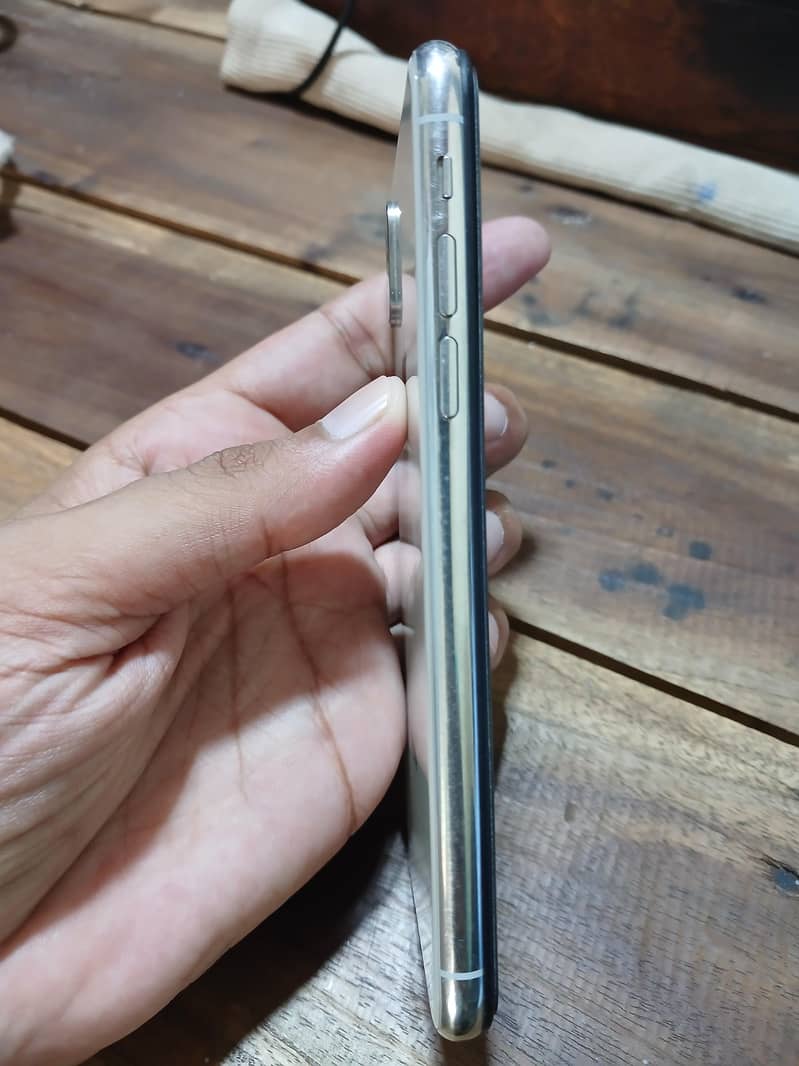 Apple iPhone X 2