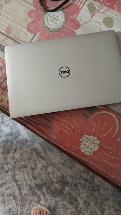Dell precision 5510, i7/6th HQ, Nvidea graphic card 2gb
