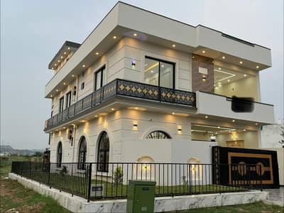 8 Marla corner House In MPCHS - Block D For sale At Good Location