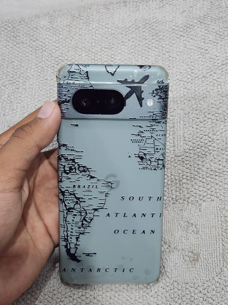 Google Pixel 8 1