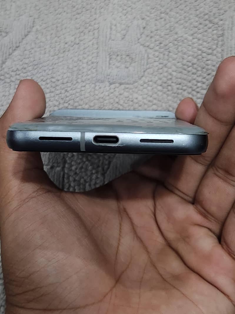 Google Pixel 8 3