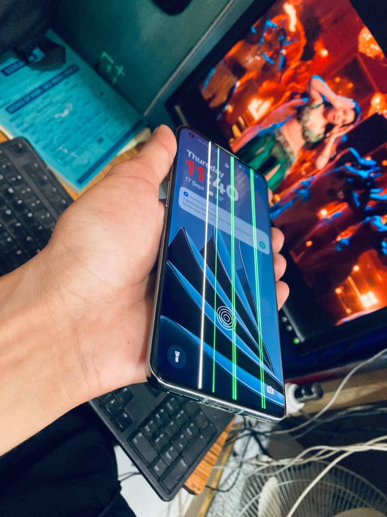 One Plus 10 Pro 4