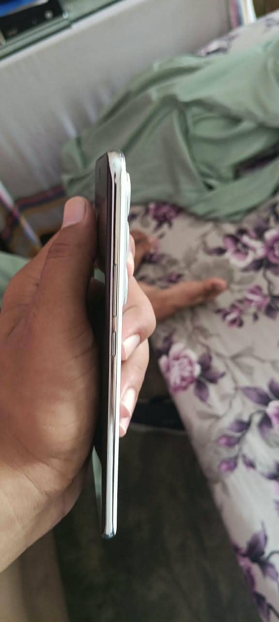 tecno spark 40pro plus 5
