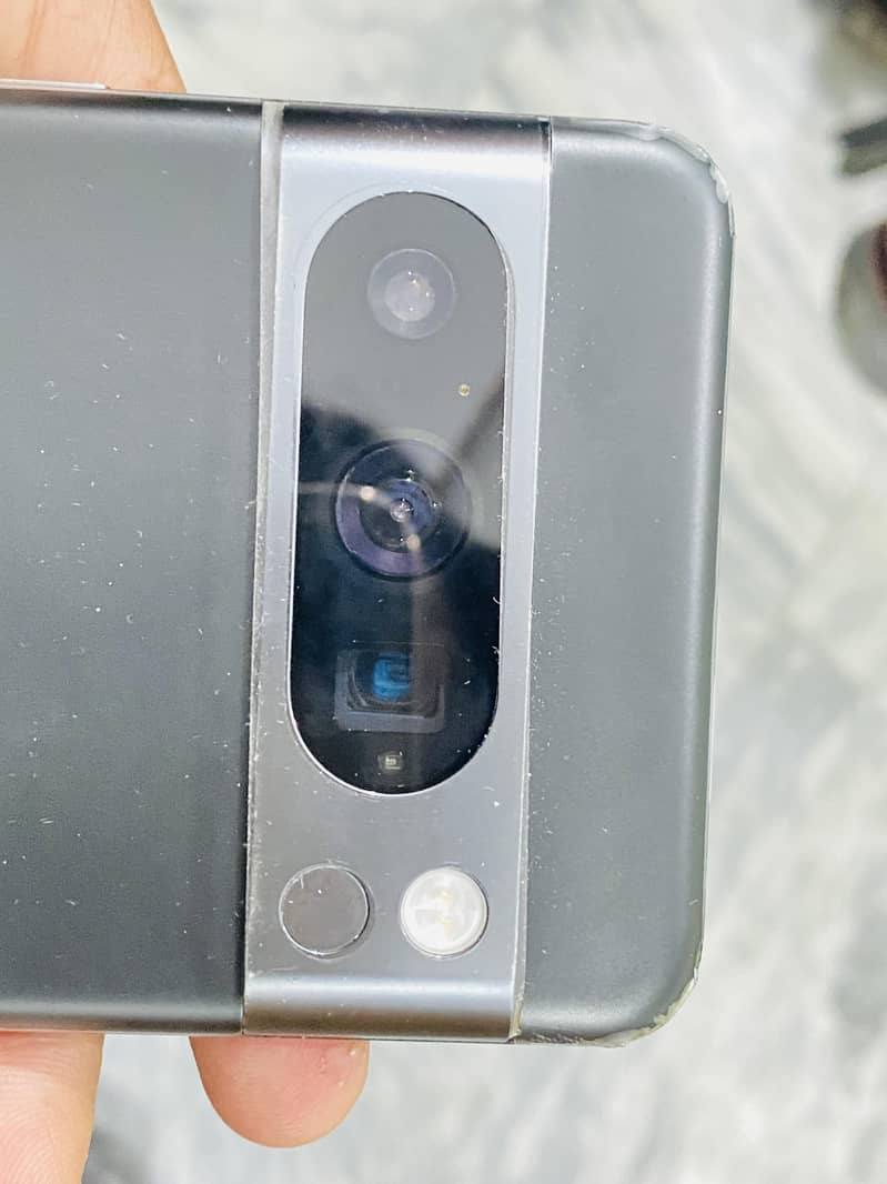 Google Pixel 8 Pro 2