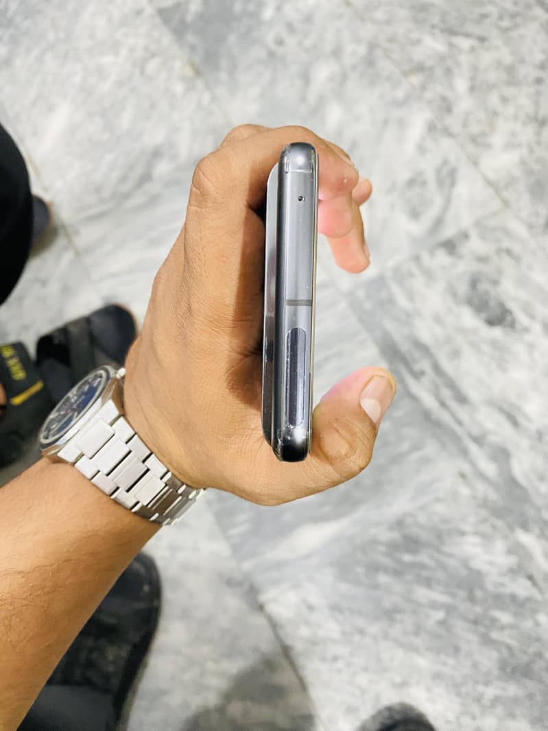 Google Pixel 8 Pro 4