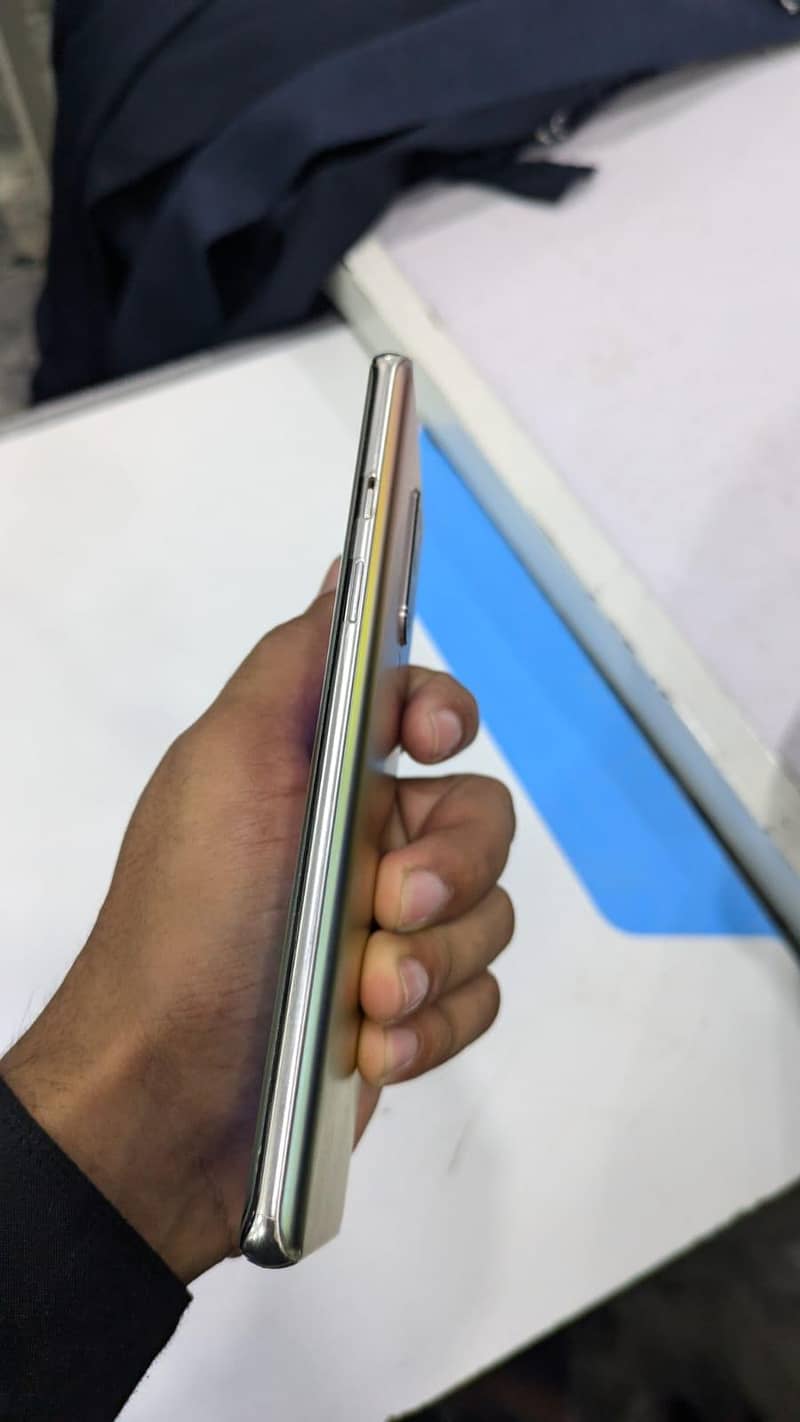 One Plus 8 5