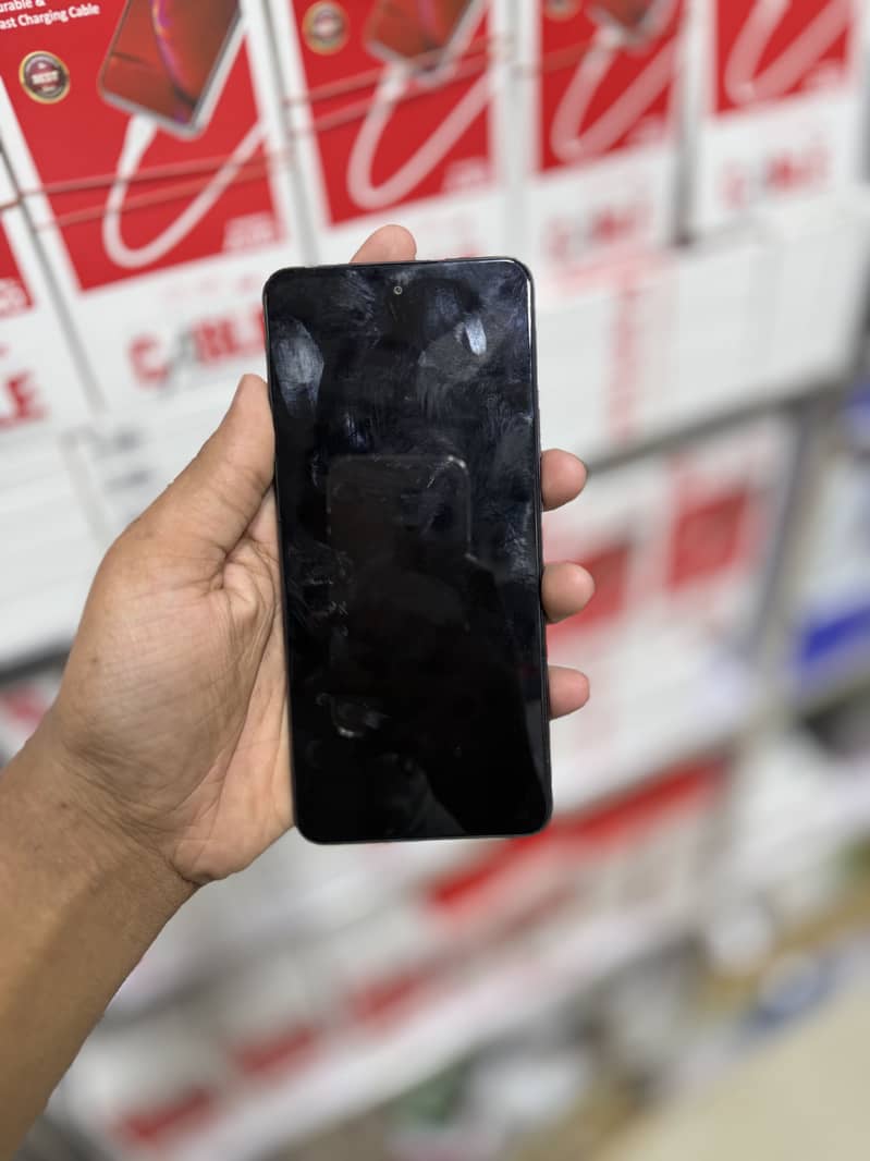 Realme C75 1
