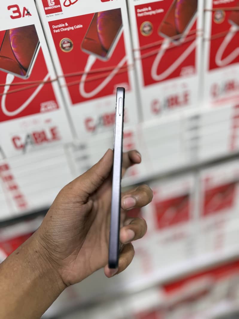 Realme C75 4
