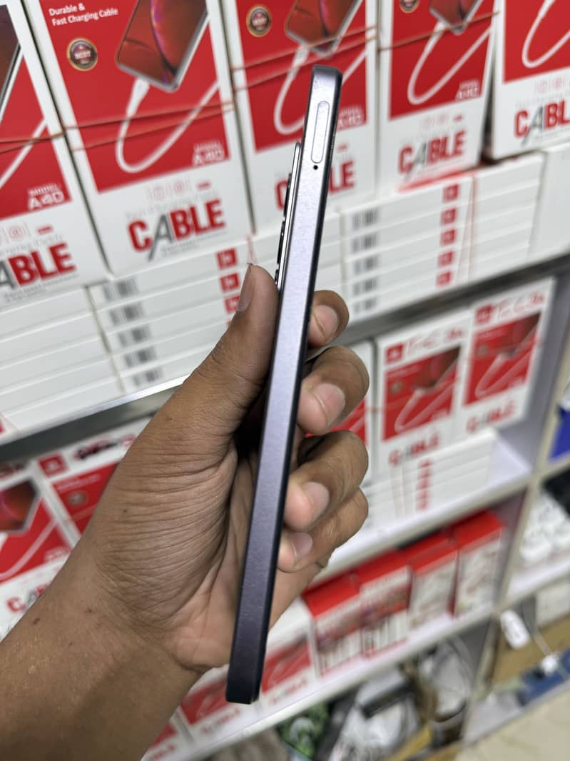 Realme C75 8