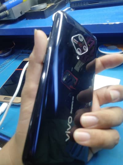 Vivo Y51