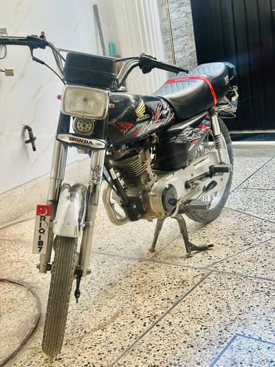 Honda cg 125 2018 model