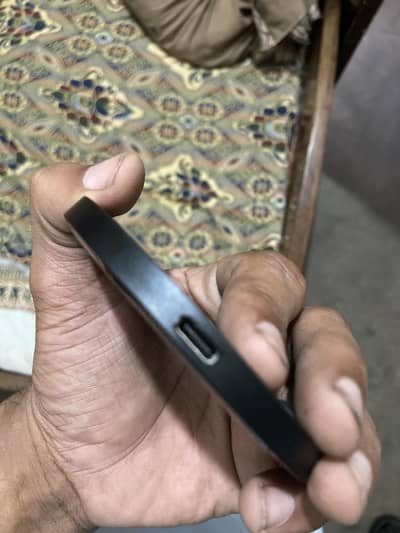 infnix ka orignal wireless charger less ho jay ga