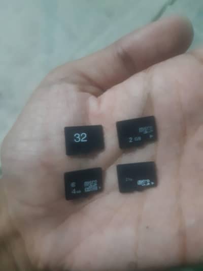 4 memory cards mobile 32+4+2+2 new he