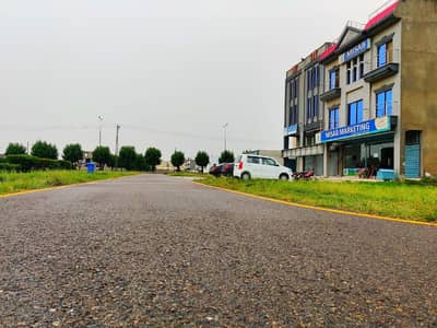 Carpeted Road Fully Possession 10 Marla Plot