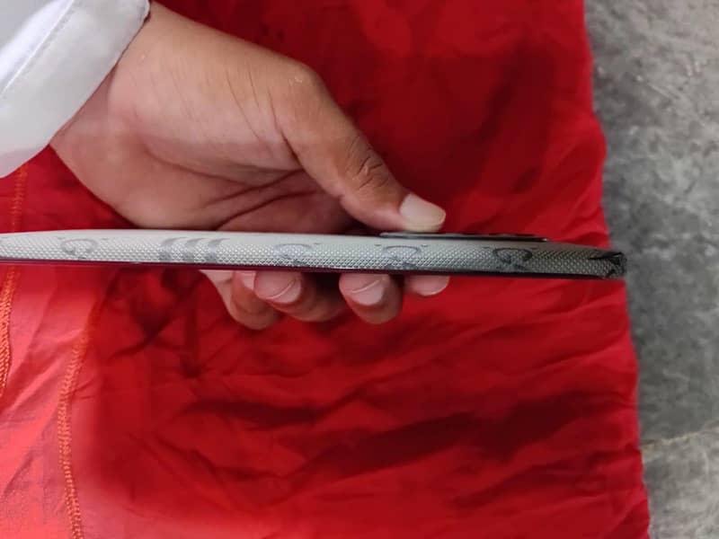 Tecno Spark 40 pro plus 3