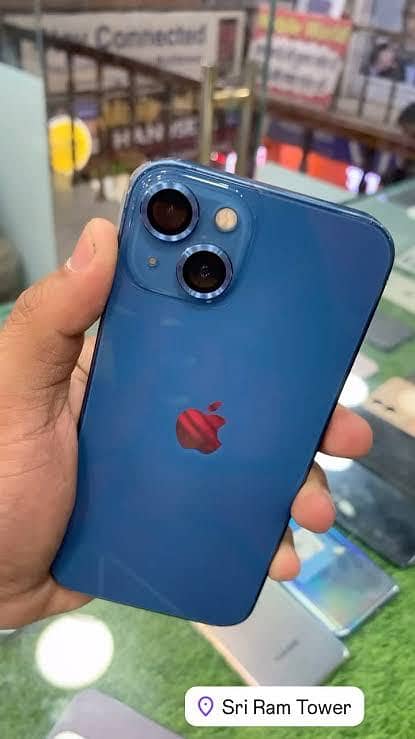 Apple iPhone 13 1
