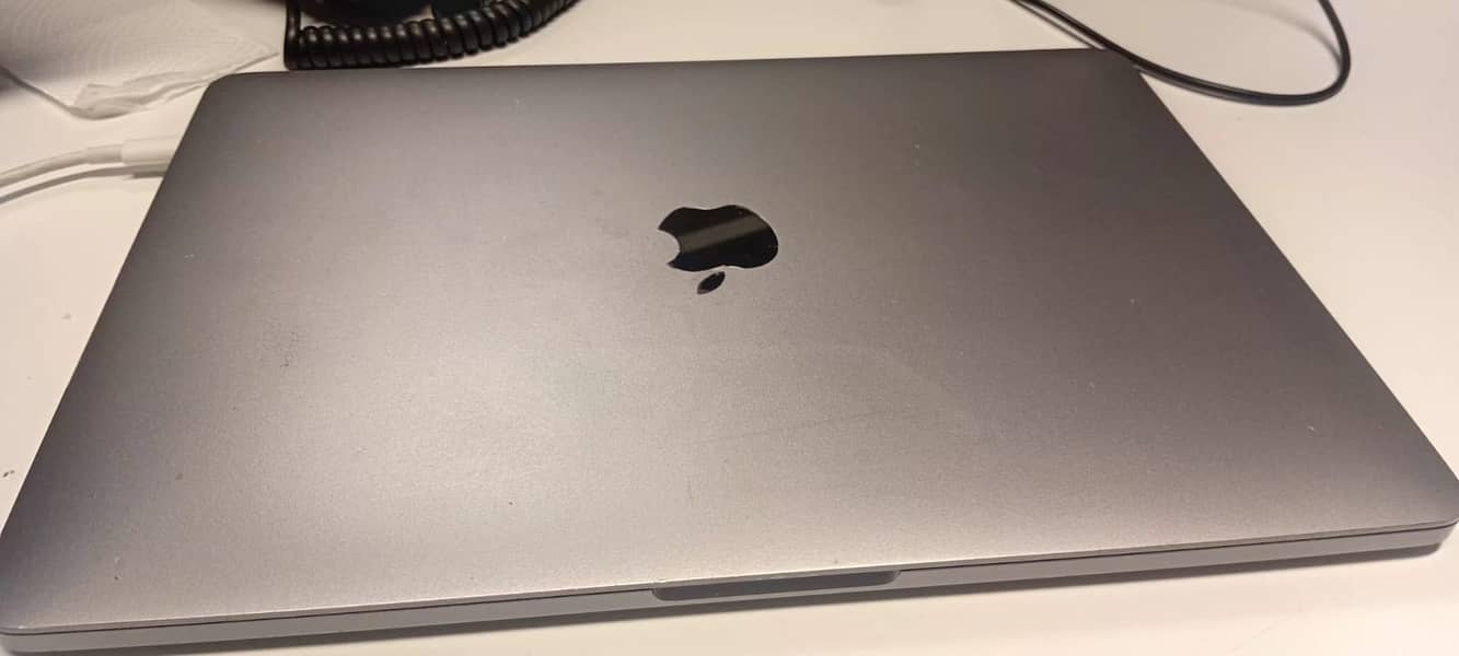 Macbook Pro 2017 13inc 1