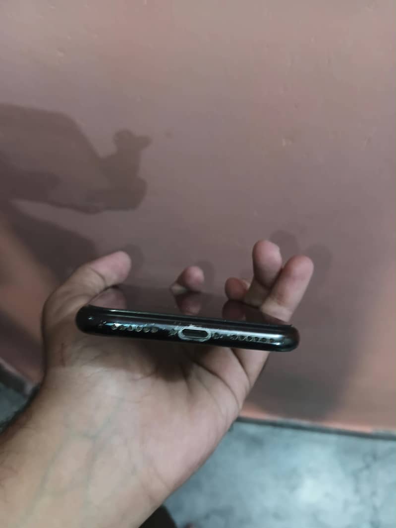 Apple iPhone X 3