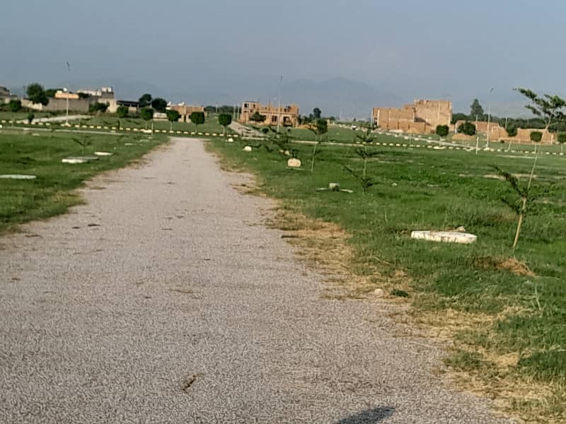 5 marla solid plot/C-Block/Faisal Hills 1