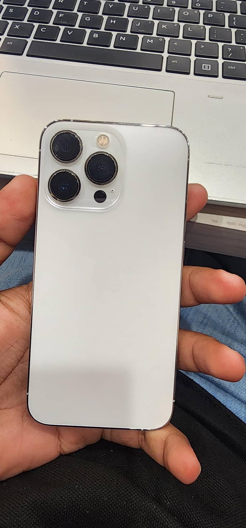 Apple iPhone 13 Pro 4