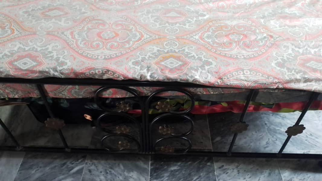 iron double bed 1