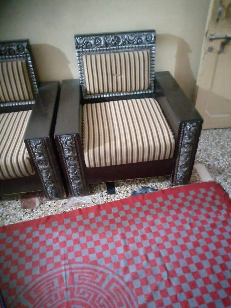 5 setar sofa 1
