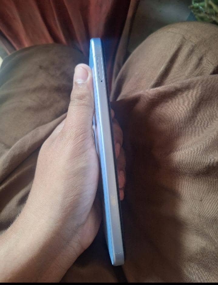 OPPO A6k 3