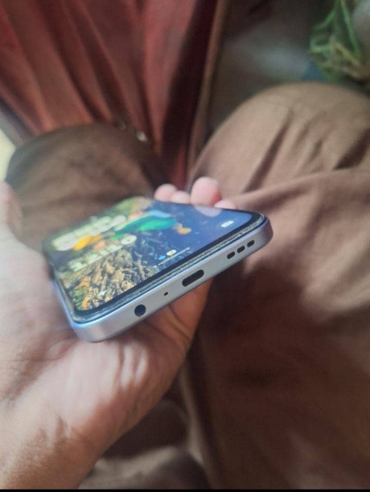 OPPO A6k 4