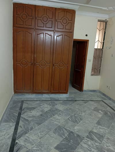 G 11/1 Double Story House for sale Marble flooring Size 25 60 newly 70ft Street out Class location 5 bed 6 bath 2 drawing 2 tvl 2 kitchen Car porch water boring