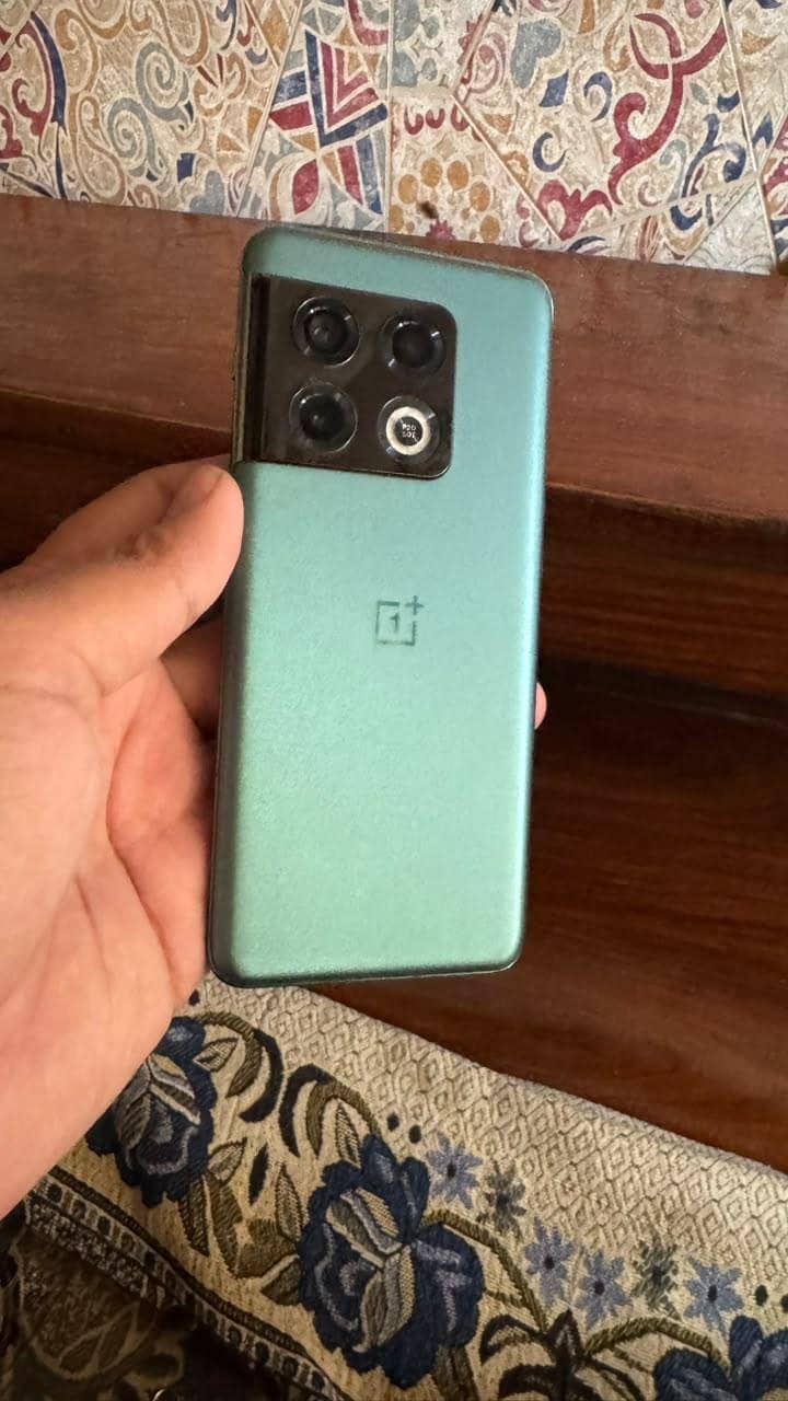 One Plus 10 Pro 0