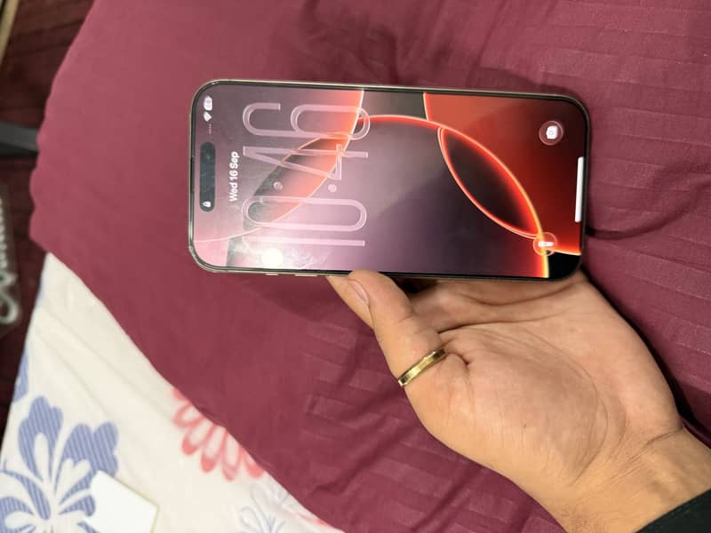 Apple iPhone 16 Pro Max 7