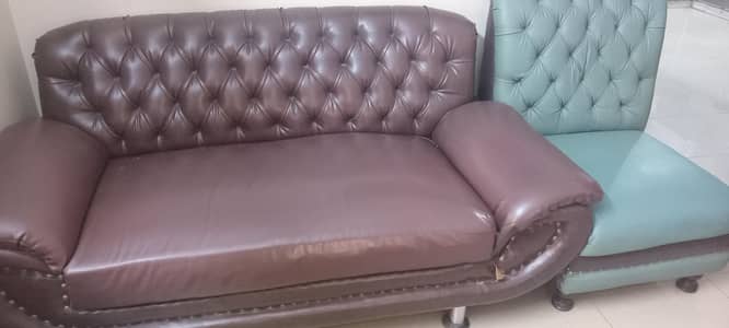 7 Seater Spacious Sofa Set