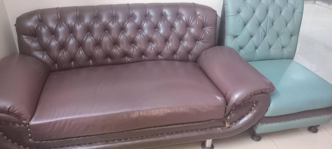 7 Seater Spacious Sofa Set 0