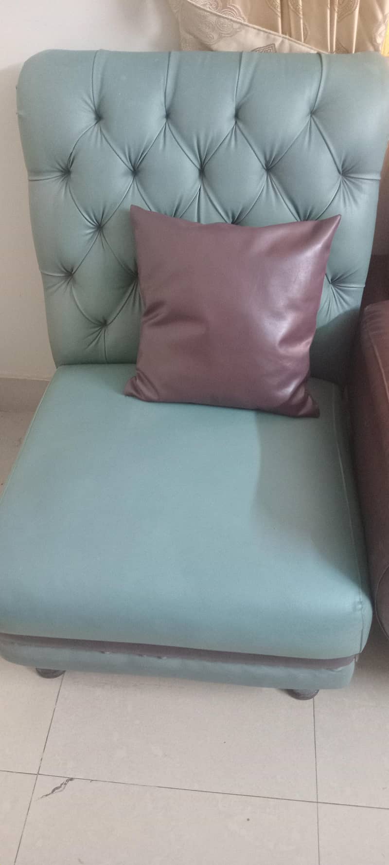 7 Seater Spacious Sofa Set 3