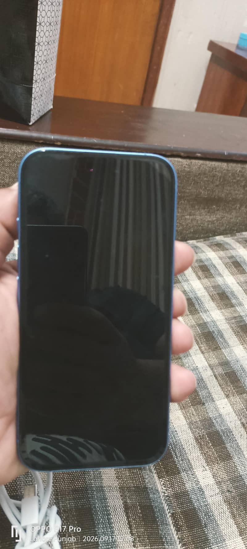 Apple iPhone 16 2