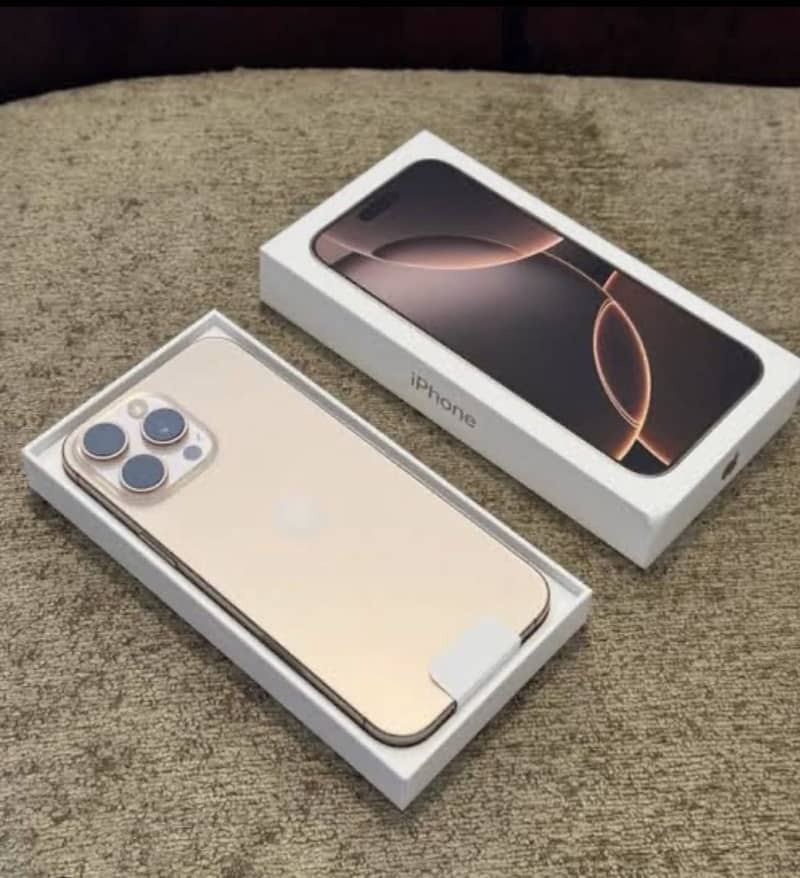 Apple iPhone 16 Pro Max 0