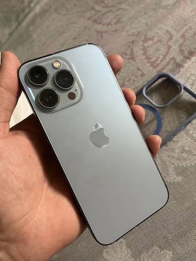 iPhone 13 Pro waterpack 10/10