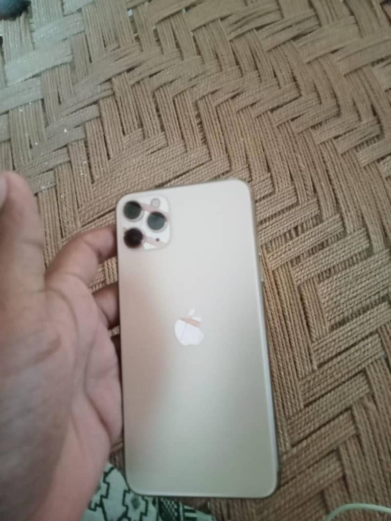 Apple iPhone 11 Pro Max 5