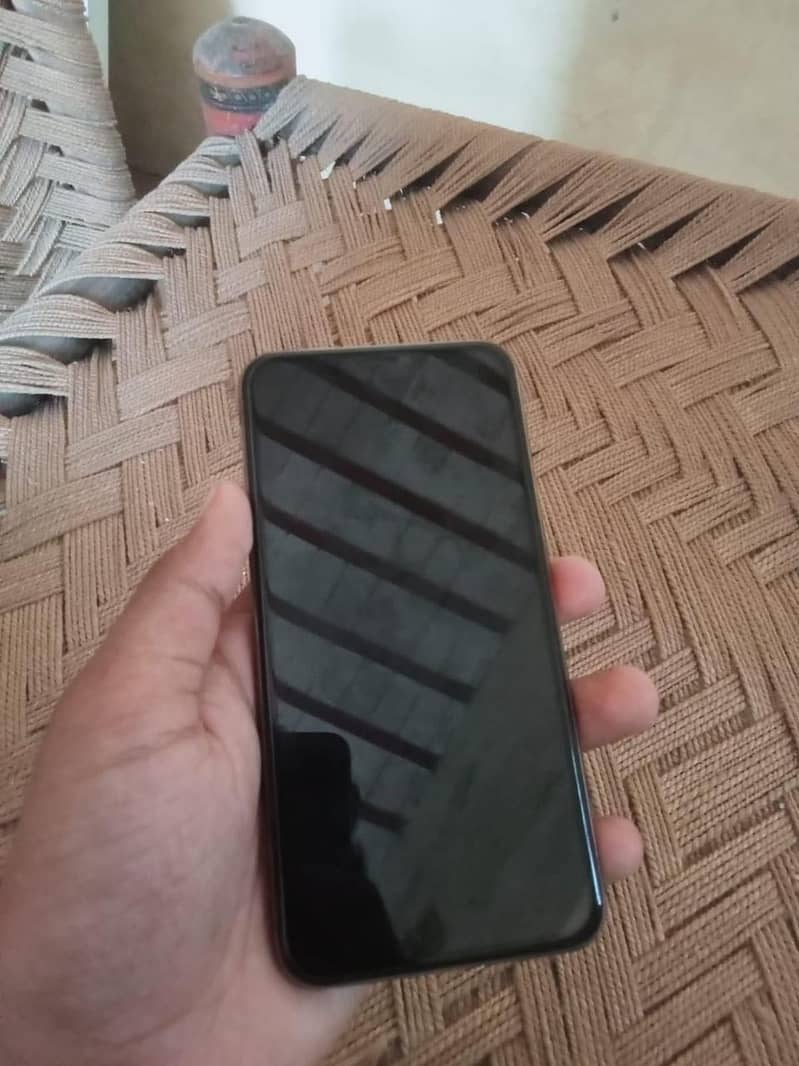 Apple iPhone 11 Pro Max 8