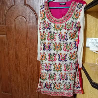 party wear dress in very good condition prices are fixed