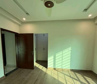 Askari 10 - Sector S Flat Sized 12 Marla For sale