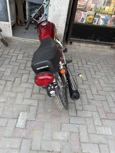 Honsa 125 stock modified