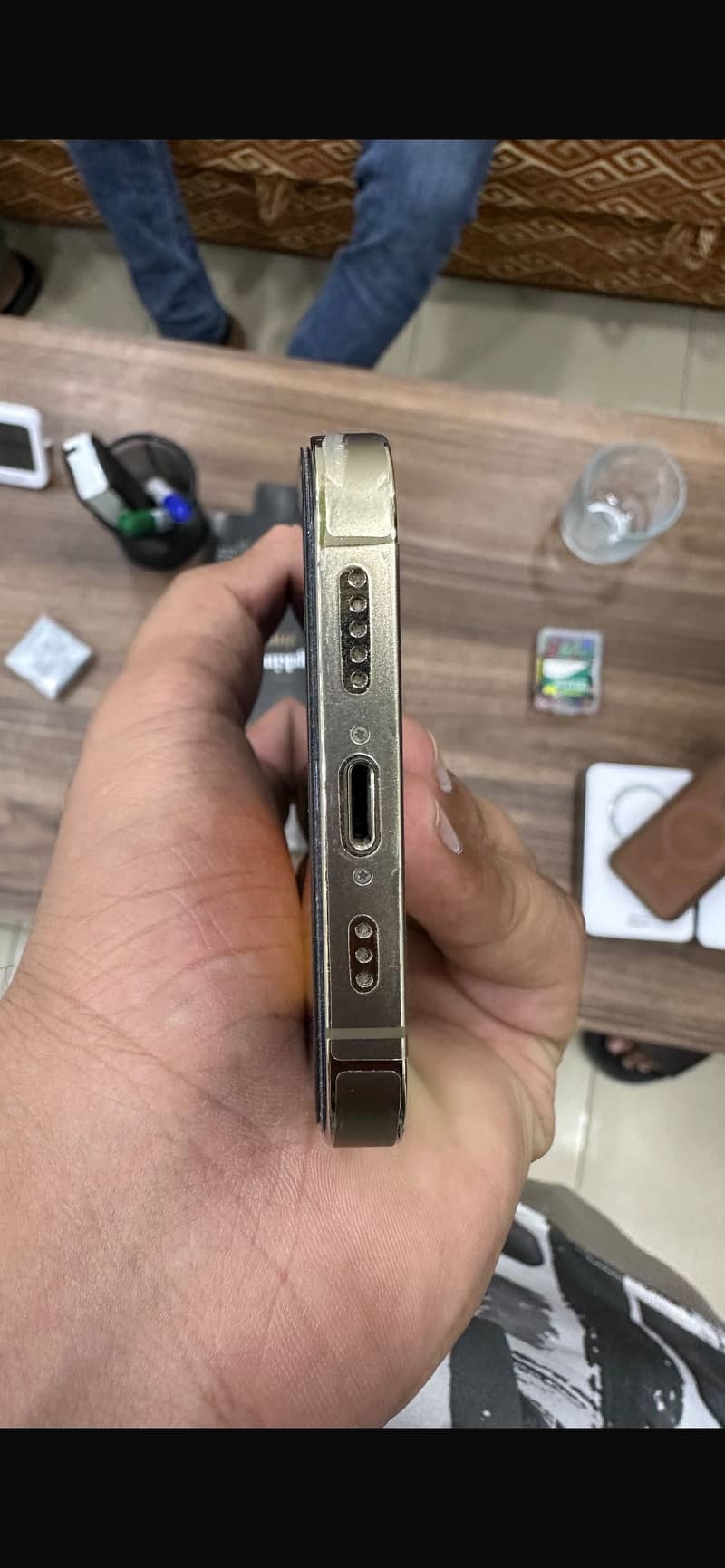 Apple iPhone 13 Pro 4