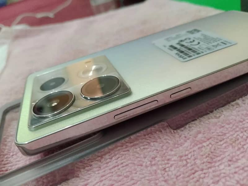 Infinix Note 40 1