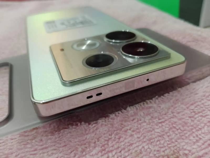 Infinix Note 40 4