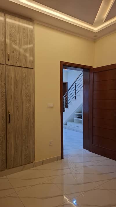 G 13/4 St number 132 House for sale Size 25 40 Brand New out Class location for sale Double kitchen