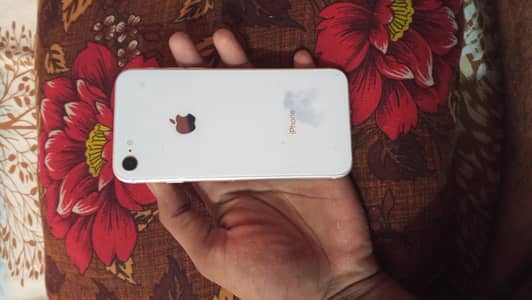 Apple iPhone 8
